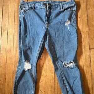 GENTLY WORN Old Navy Size 20 Ripped Skinny Jeans